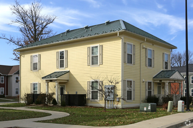 Building Photo - Twin Oaks Park