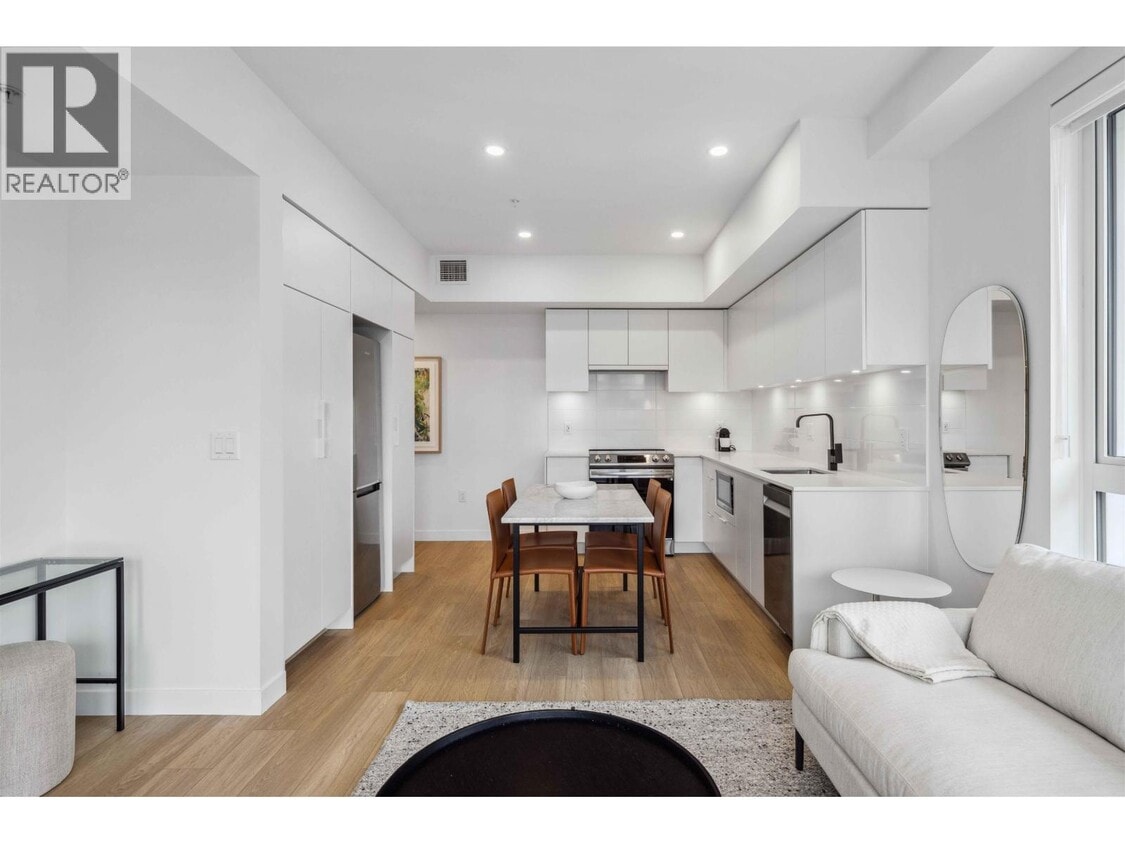 Photo principale - 710 Dogwood St