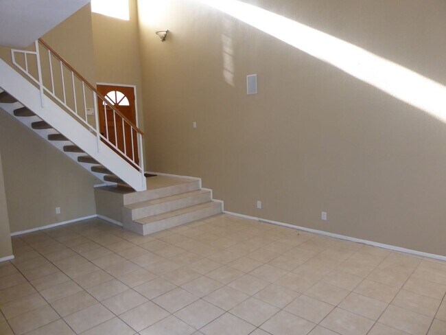 Foto del edificio - COMING SOON! Mountain View Courtyards 3 Be...