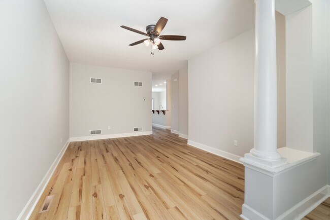 Building Photo - 103 Scully Pl