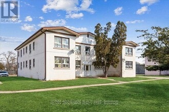 Building Photo - 1031 Churchill Ave
