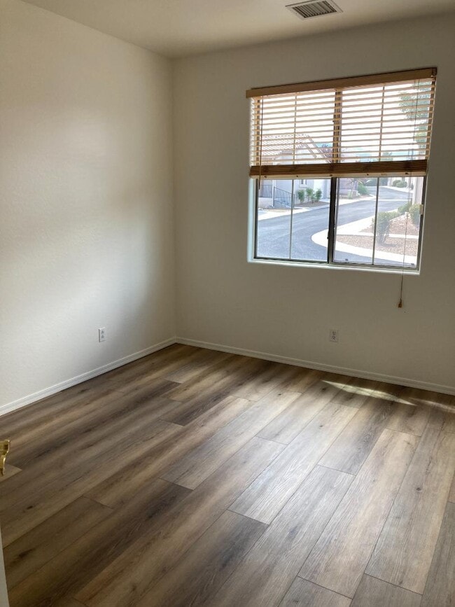 Building Photo - 955 Salida Ln