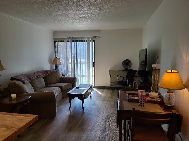 remodelado - 2100 Kanawha Ave SE