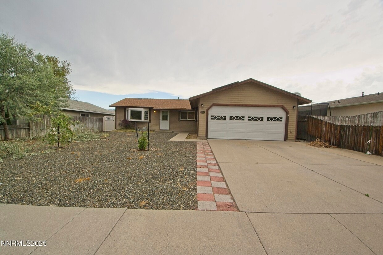 Primary Photo - 1146 Glacier Dr
