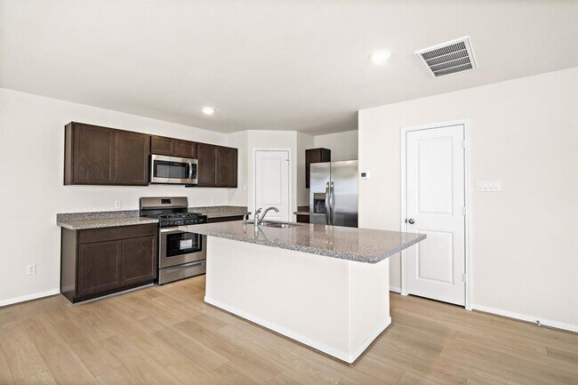 Foto del edificio - 7026 Cedar Breeze Ct