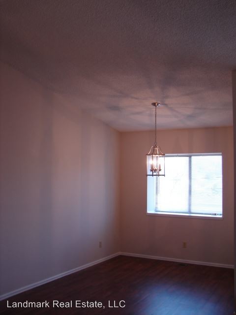 Building Photo - 1458 McArthur Ave