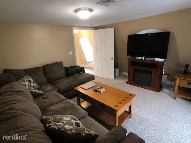 Building Photo - 1 br, 1 bath Apartment - 13 Pomeworth St
