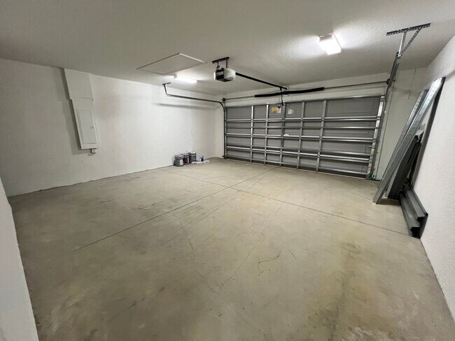 Foto del edificio - Beautiful New House! 4 Bed/ 3 Baths/2 Car ...