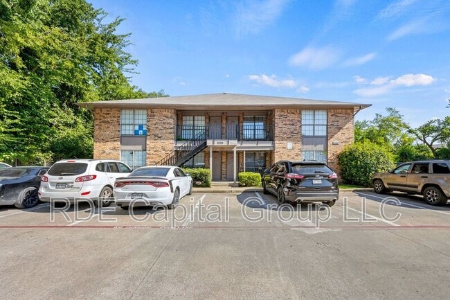 Foto del edificio - 1939 Cranford Dr