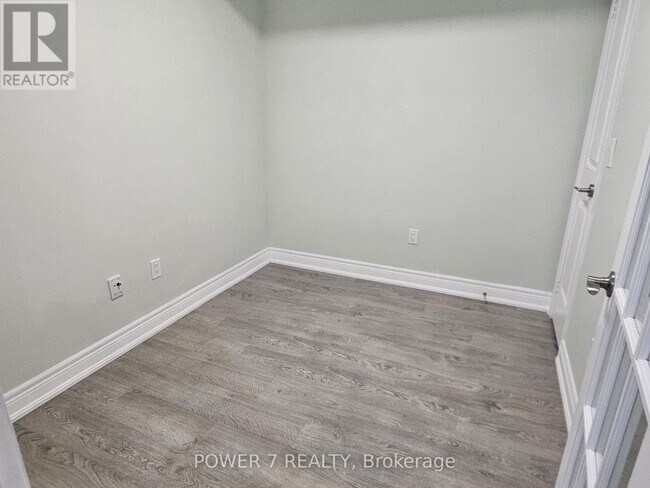 Photo du bâtiment - 75 E Liberty St