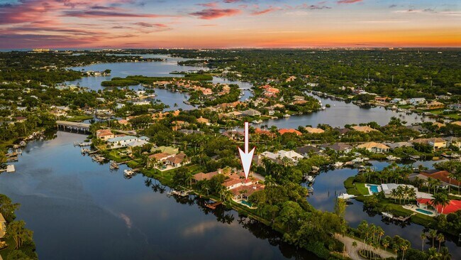 Foto del edificio - 18669 SE Palm Island Ln
