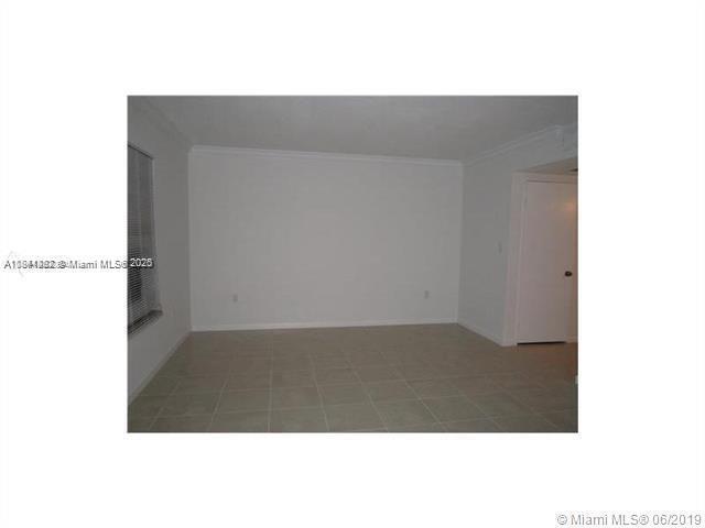 Foto del edificio - 8400 Coral Lake Way