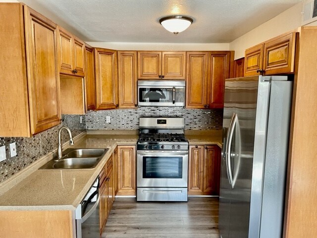 Foto del edificio - 74606 Driftwood Dr