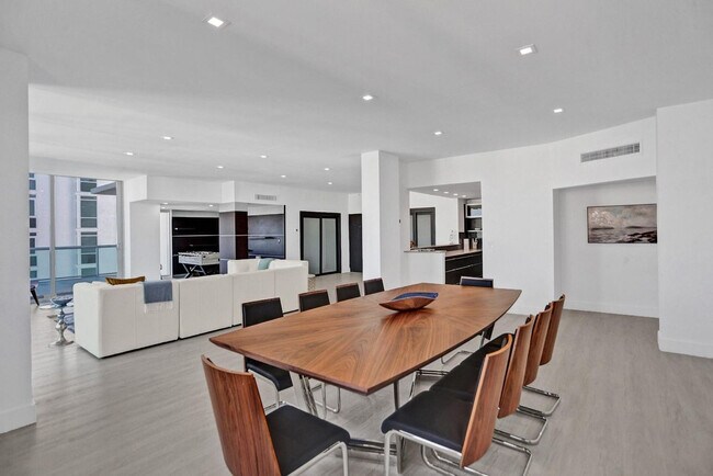 Foto del edificio - 4001 S Ocean Dr