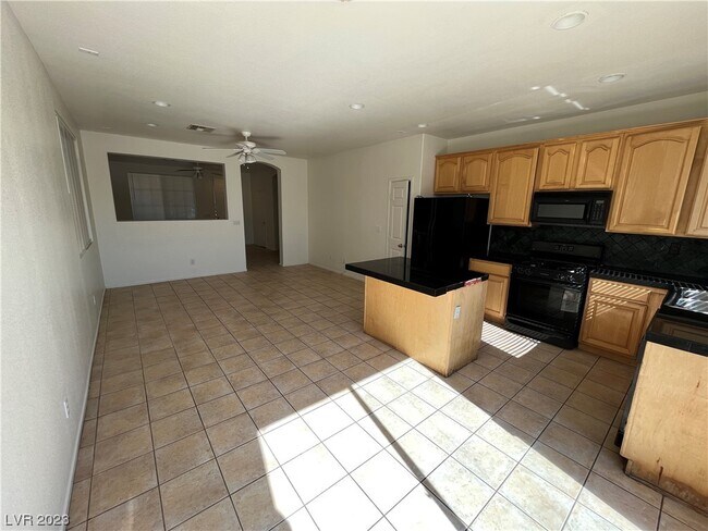Foto del edificio - 5710 Indian Springs St