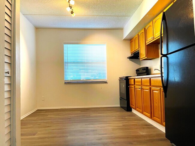 Foto del edificio - Palm Gardens Community