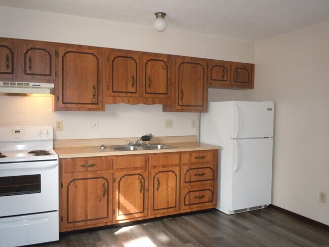 Building Photo - 157 S Aurora St