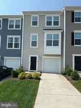 Building Photo - 117 Tye Ct