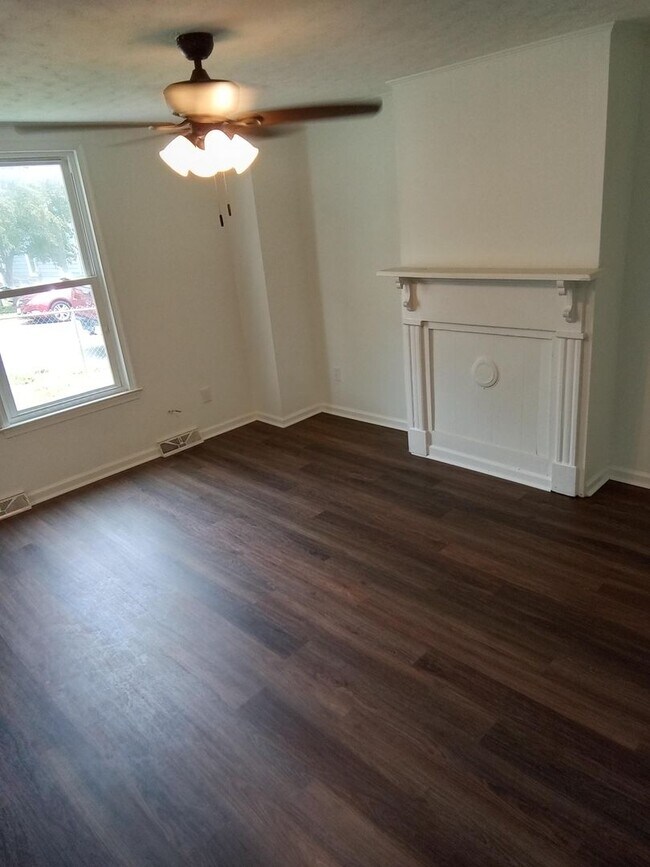 Foto del edificio - Renovated 2BR, 1 BA SFH