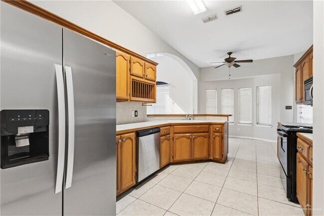 Foto del edificio - 21 S 25th St