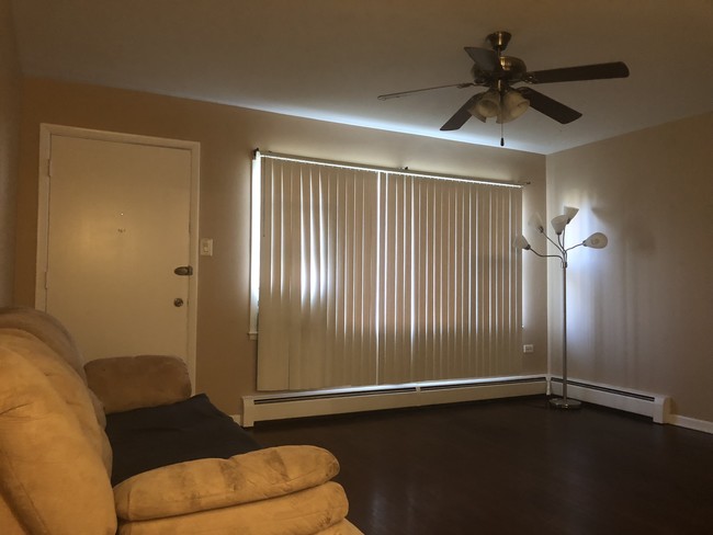 Building Photo - 34 N King Arthur Ct