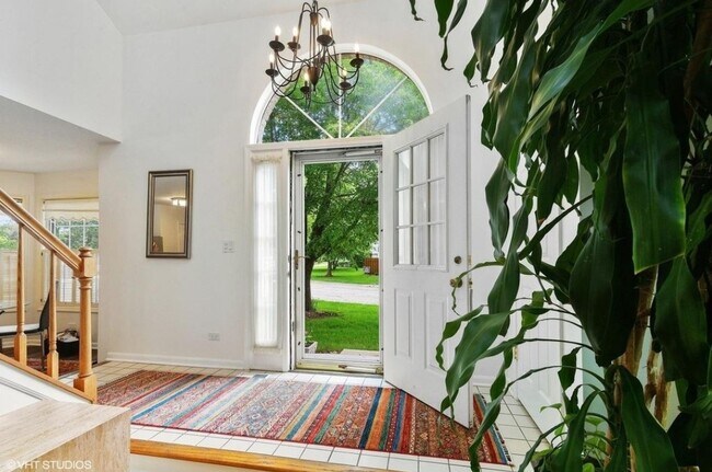 Foto del edificio - 292 Kensington Ct