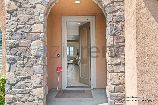 Building Photo - 3967 Aplicella Ct