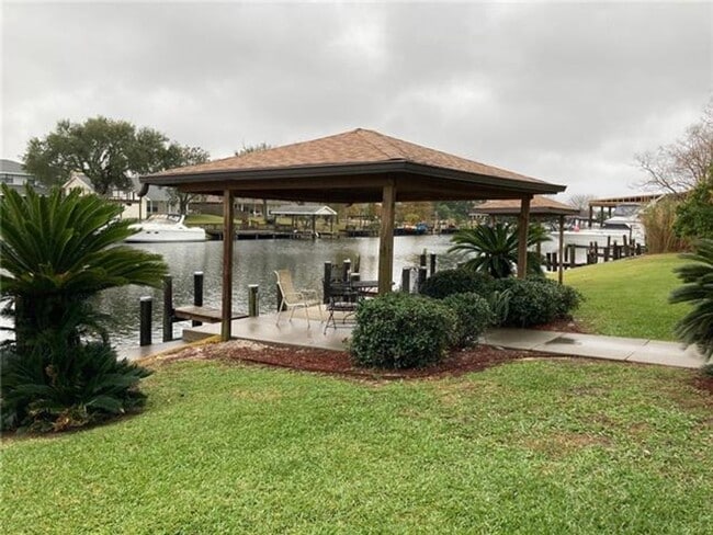 Building Photo - Waterfront Condo