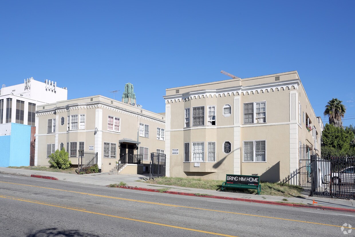 Primary Photo - 2881 W 7th St