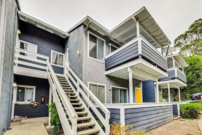 Building Photo - 2BD/2BA in Ideal El Sobrante Location! In ...