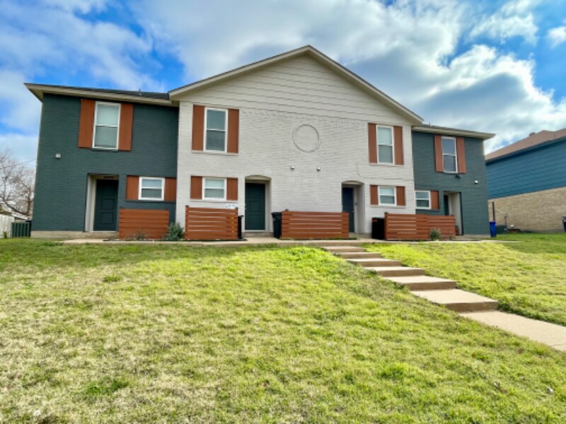 3813 Coates Cir, Fort Worth, TX 76116 Townhome Rentals in Fort Worth TX