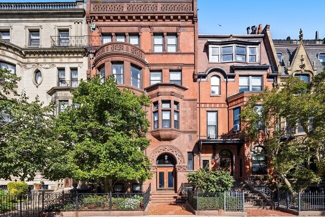 Foto del edificio - 348 Beacon St