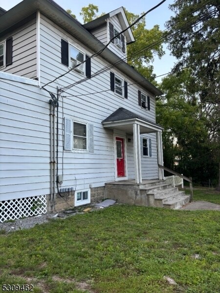 Primary Photo - 12 Loomis Ave