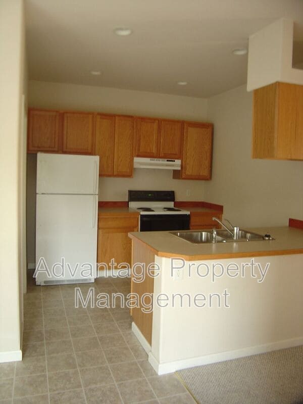 Foto del edificio - 1016 Quail Glenn Dr