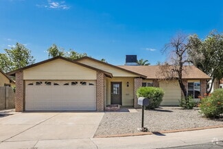 Building Photo - 10107 W Roma Ave