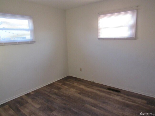 Foto del edificio - 4976 Marburn Ave