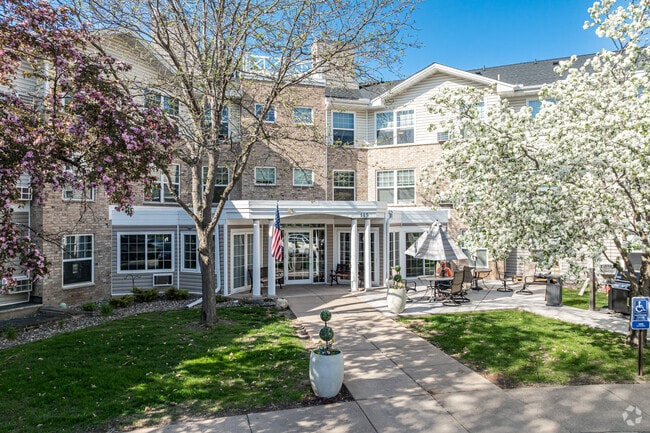 Building Photo - BRIARCLIFF APARTMENTS