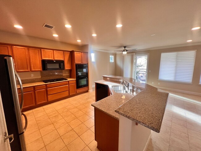 Foto del edificio - 55+ Community Home for Rent In Del Webb