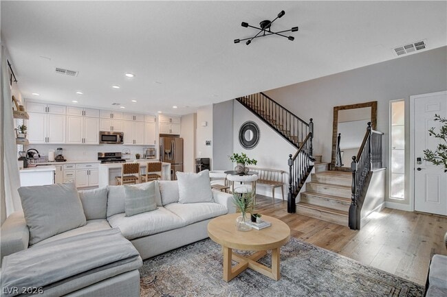 Foto del edificio - 10400 Raining Sky St