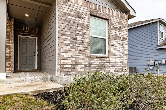 Foto del edificio - 8319 Falcon Meadow Dr