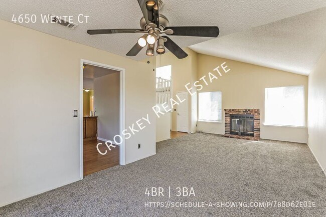 Foto del edificio - Move in ready! Large spacious floor plan w...