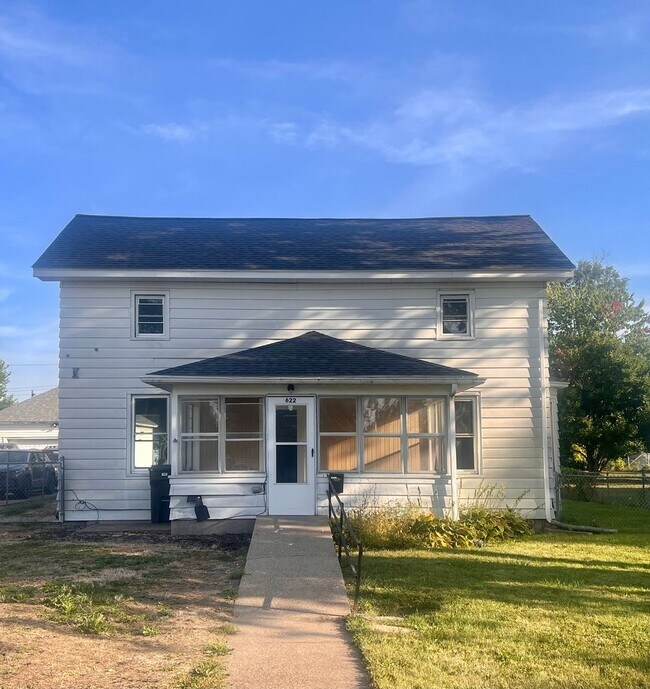 Foto del edificio - 4-Bedroom/2-Bath Home for Rent in Clinton, IA