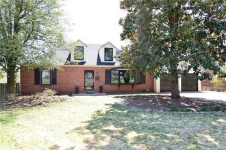 Building Photo - 4 Girard Dr