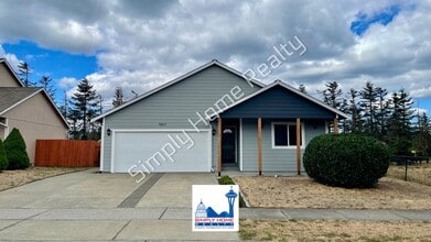 Building Photo - 9807 Greenleaf Loop SE