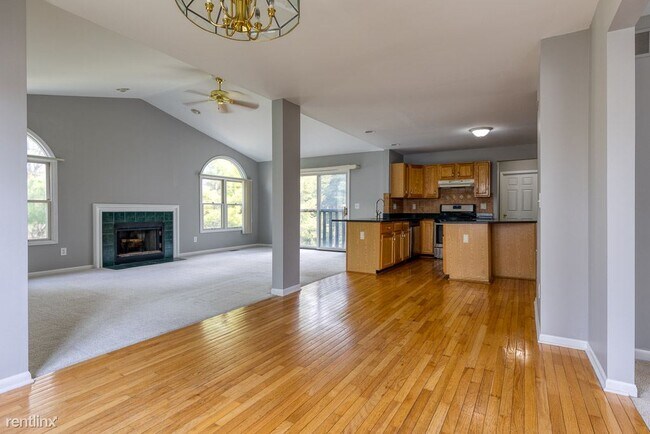 Foto del edificio - 4 br, 2.5 bath House - 28835 Hearthstone Dr