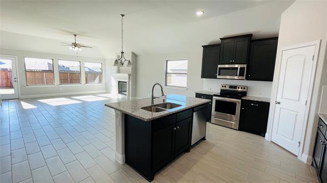 Foto del edificio - 513 Redbud Dr