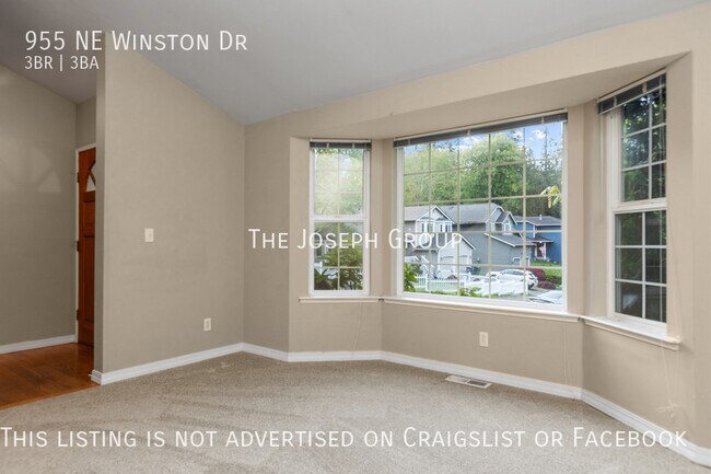 Building Photo - Spacious 3BR/2.5BA East Bremerton Home!