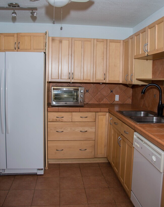 Foto del edificio - 2651 S Course Dr