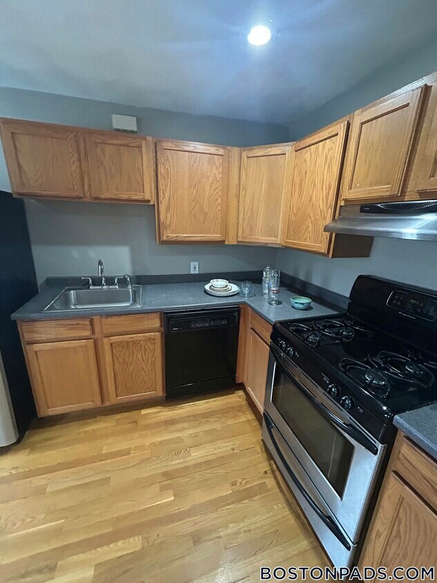 Primary Photo - 291 Silver St