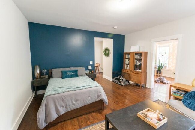 Building Photo - 1 bedroom in CHICAGO IL 60626